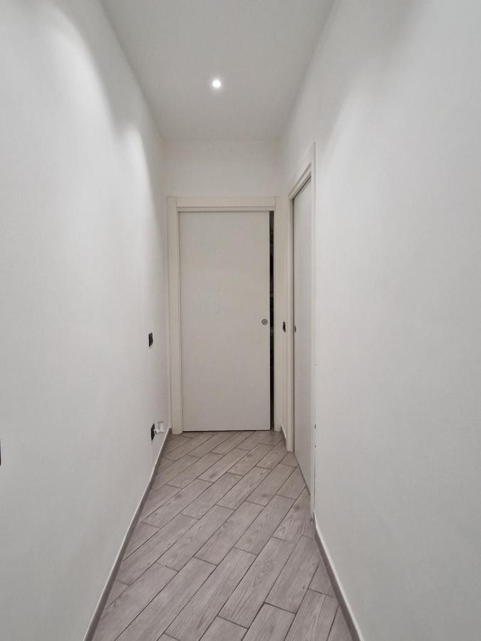 Il Filo Di Claudia Apartment Savona Luaran gambar